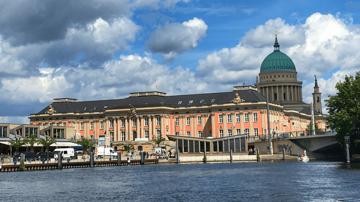 Blick auf den Brandenburger Landtag in Potsdam © radioeins/Chris Melzer